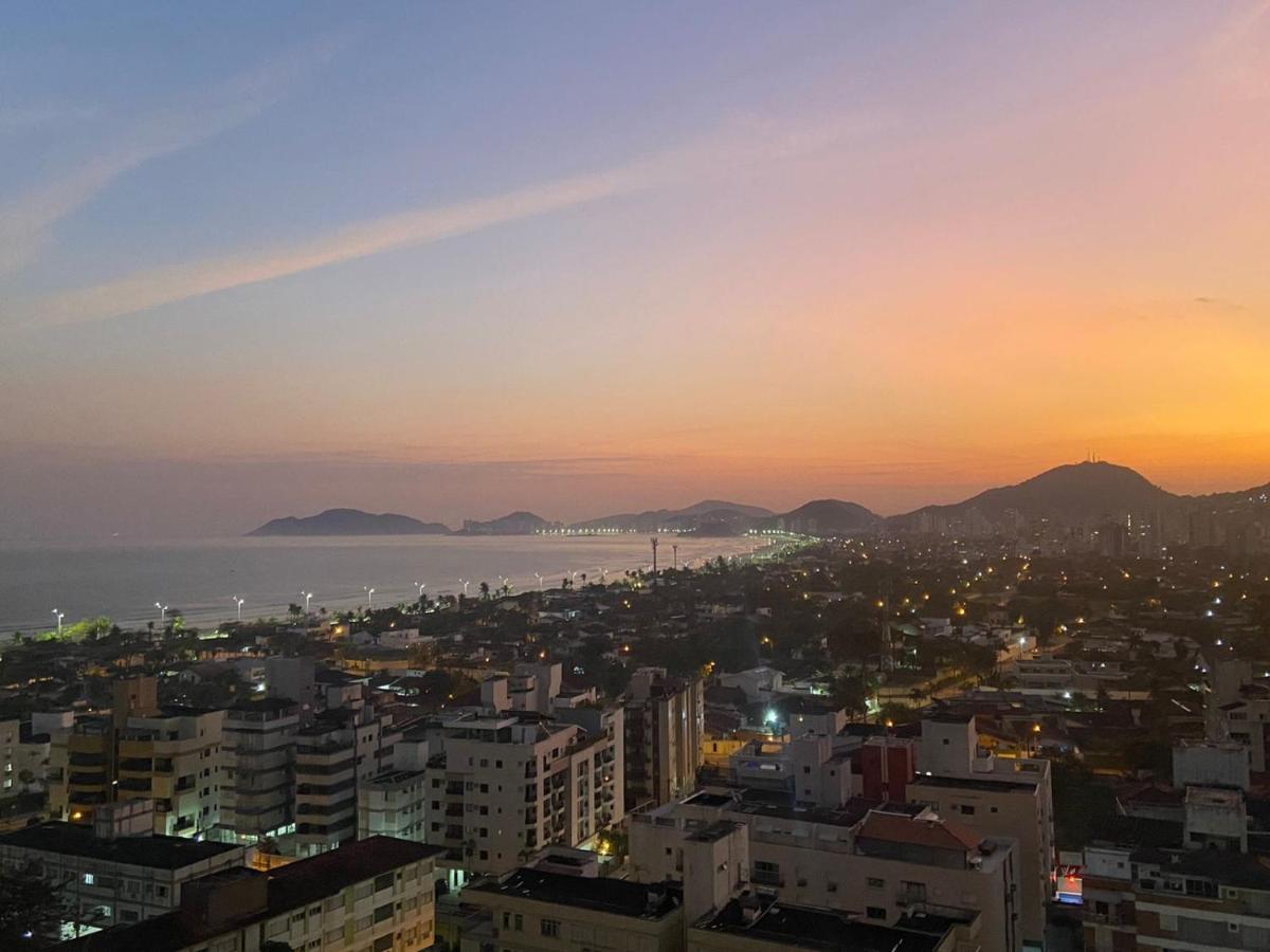 Vista Para Mar!!! Lazer Completo A Poucos Passos Da Praia Γκουαρούχα Εξωτερικό φωτογραφία