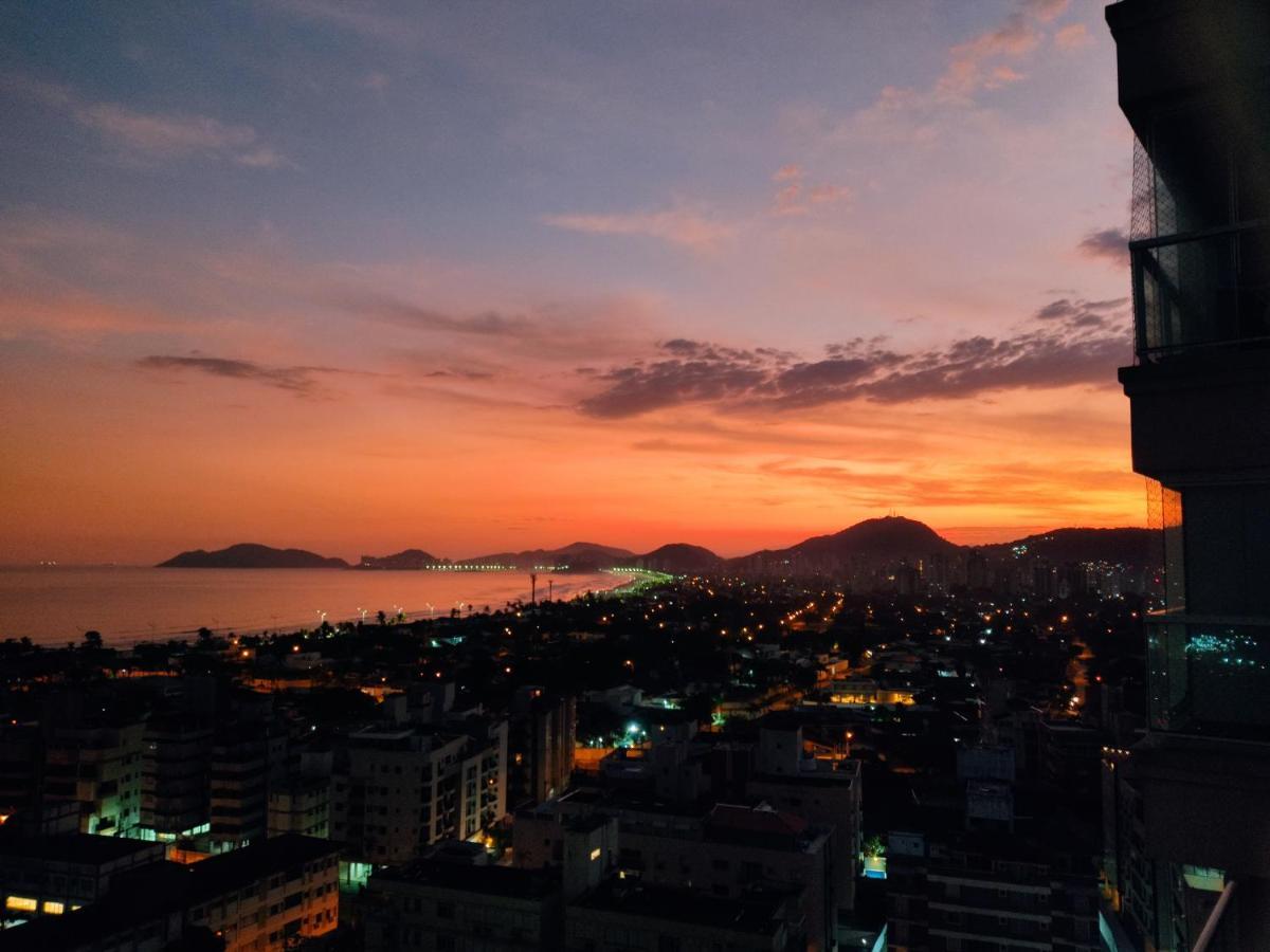 Vista Para Mar!!! Lazer Completo A Poucos Passos Da Praia Γκουαρούχα Εξωτερικό φωτογραφία